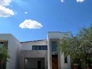 CASA EN VENTA EN LAS RIBERAS RESIDENCIAL