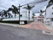 Casa en Venta en lateral de balcones, zona norte