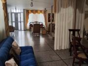 casa en venta en laureles. Cod V214524