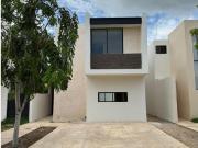 Casa en venta en Leandro Valle, Mérida, Yucatán