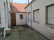 Casa en venta en León, La Lastra. Casa a la venta en el...