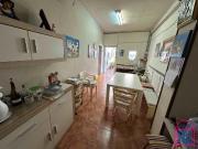 Casa en venta en León, La Vega La Sal. Casa con patio y...