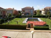 Casa en venta en León, Las Eras de Renueva. Casa de...