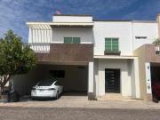 CASA EN VENTA EN LIENZOS RESIDENCIAL