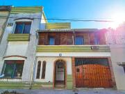 CASA EN VENTA EN LINIERS 4 ambientes 180m2