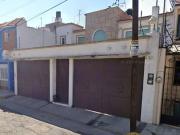CASA EN VENTA EN LIRIO, CASA BLANCA