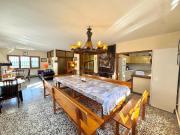 Casa en venta en Llacuna La. Impresionante casa cuatro...
