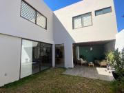 Casa en Venta en Llano Grande Metepec GIS 24 648