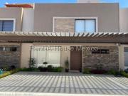 Casa en Venta en Llano Grande, Metepec IM 25 2735