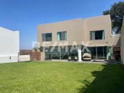 CASA EN VENTA EN LOMA DE VALLE ESCONDIDO