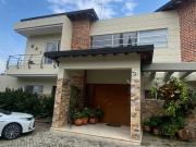 casa en venta en loma del escobero. Cod V35583