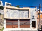 CASA EN VENTA EN LOMA DORADA