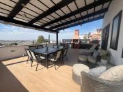 Casa en venta con espectacular terraza y vista a Los...