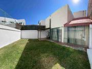 CASA EN VENTA EN LOMA DORADA A JNOS PASOS DE HIMALAYA...