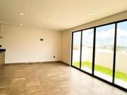 Casa en VENTA en LomAlta