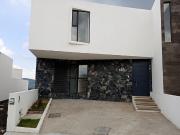 CASA EN VENTA EN LOMALTA TRES MARIAS MORELIA