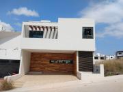 CASA EN VENTA EN LOMALTA TRES MARIAS MORELIA