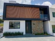 CASA EN VENTA EN LOMALTA TRES MARIAS MORELIA