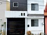 CASA EN VENTA EN LOMAS ALTAS 3er. SECTOR, SANTA...