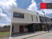 Casa en Venta en Lomas de Angel?polis III, Parque Nayarit