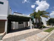 Casa en VENTA en Lomas de Angelópolis 1, La Isla