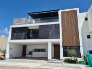 casa en venta en lomas de angelopolis