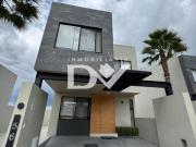 CASA EN VENTA EN LOMAS DE ANGELOPOLIS 3 DE 3...