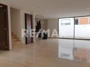 CASA EN VENTA EN LOMAS DE ANGELOPOLIS 4