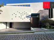 Casa en Venta en Lomas de Angelópolis