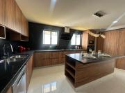 CASA EN VENTA EN LOMAS DE ANGELOPOLIS