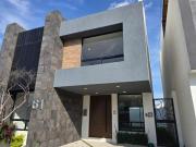 CASA EN VENTA EN LOMAS DE ANGELOPOLIS, CLUSTER SONORA...