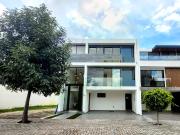 Casa en Venta en Lomas de Angelópolis en Parque Foresta