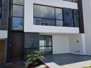 casa en venta en Lomas de Angelópolis en Parqué Quintana Roo