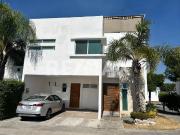 Casa en venta en Lomas de Angelópolis