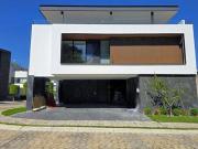 Casa en venta en Lomas de Angelopolis III, Cascatta, en...