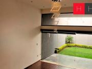 Casa en venta en Lomas de Angelópolis ll