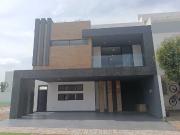 CASA EN VENTA EN LOMAS DE ANGELOPOLIS PARQUE GUANAJUATO