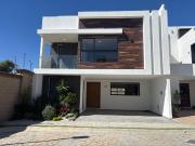 Casa en venta en lomas de angelopolis parque Nayarit