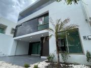 Casa en venta en Lomas de Angelopolis Puebla Parque...