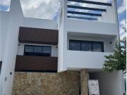 Casa en Venta en Lomas de Angelópolis, San Andrés...