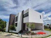 Casa en Venta en Lomas de Angelópolis, San Andrés...