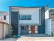 CASA EN VENTA EN PARQUE SANTIAGO, LOMAS DE ANGELÓPOLIS II