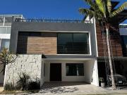 Casa en Venta en Lomas de Angelópolis, San Andrés...