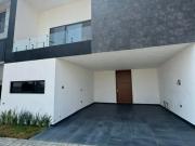 Casa en Venta en Lomas de Angelópolis, San Andrés...