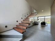 CASA EN VENTA EN LOMAS DE CAMPANARIO NORTE, CON CUARTO...