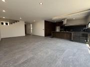 CASA EN VENTA EN LOMAS DE CAMPANARIO NORTE, CON ROOF GARDEN