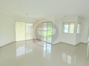 Casa en Venta en Lomas de Cocoyoc – Jardín, Alberca