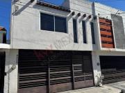 Casa en Venta en Lomas de Cumbres, Monterrey