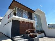 CASA EN VENTA EN LOMAS DE JURIQUILLA