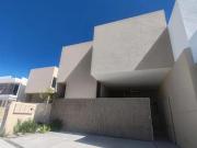 Casa en VENTA en Lomas de Juriquilla con Cuarto de Servicio